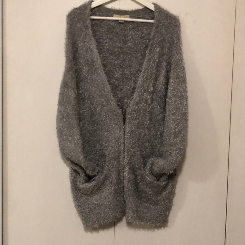 Zip sweater